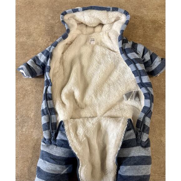 Baby Gap Winter Sherpa Lined Striped Snowsuit in Blue, Size 0-3Months - Picture 7 of 9